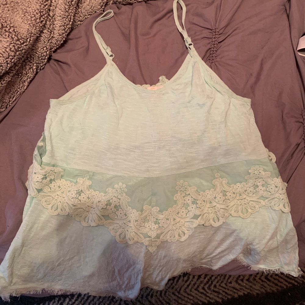 Tank top shirt